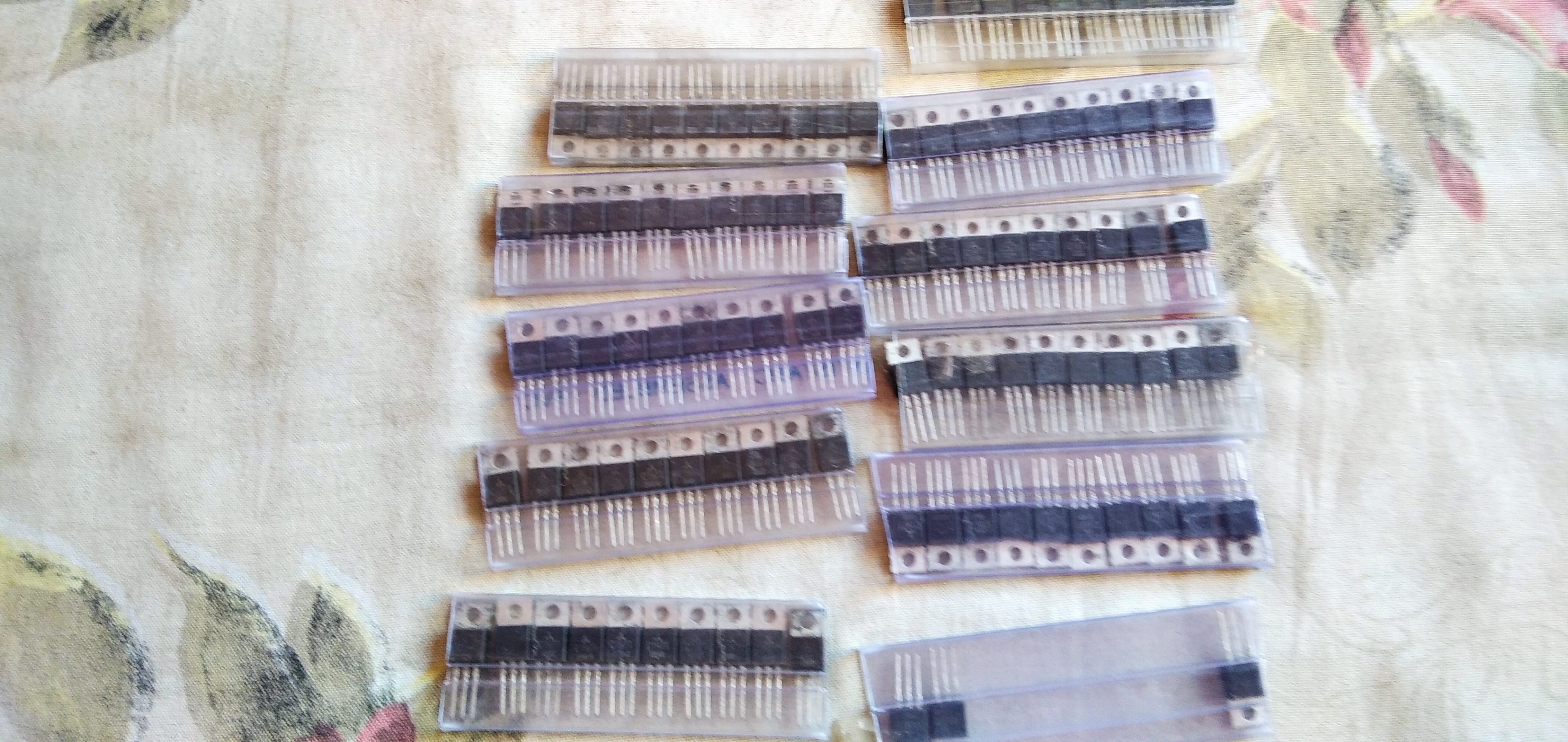 transistores 2sc1971 para venda contato: 19/98317-6001